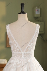 A Line Beading Lace Applique Wedding Dress