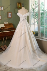 Romantic Tulle Off The Shoulder Neckline Wedding Dress
