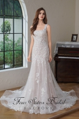 An elegant Squared Neckline silhouette Wedding Gowns