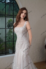 Elegant Squared Neckline Silhouette Wedding Gown