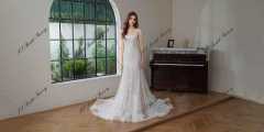 Elegant Squared Neckline Silhouette Wedding Gown