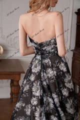 Sweet Heart Pleat Black Lace Wedding Gowns With Detached Sleeve