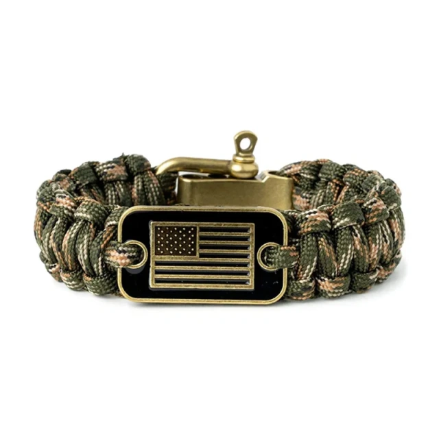 Paracord Bracelet with Metal Plate