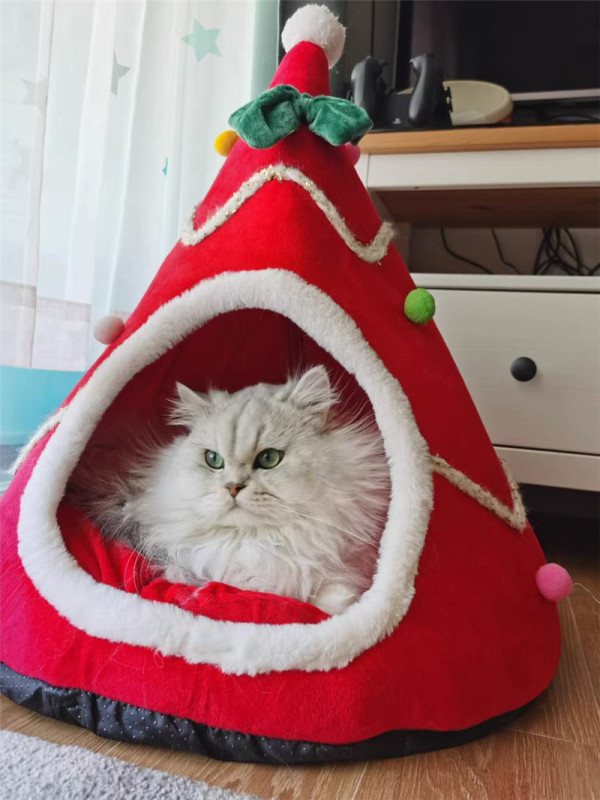 New Design Wholesale Christmas Pet Bed Luxury Novelty Custom Pet Bed Cave Cat Bed