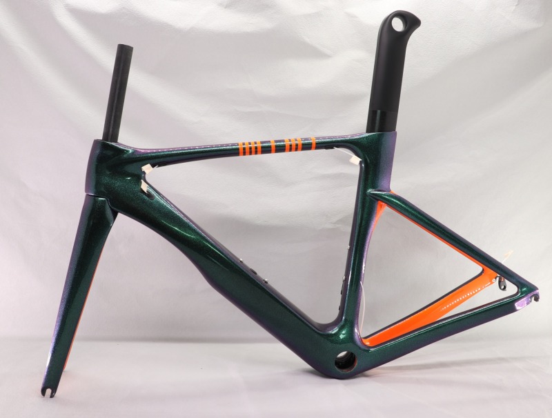 VB-R-068 Road Bicycle Frame Chameleon Green