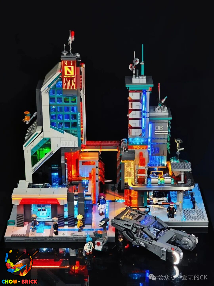 Lumibricks 17010 Neon Tech Station w/ Lights - View 3 Lumibricks 17010 Neon Tech Station w/ Lights - View 3