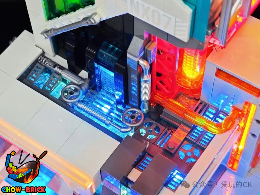 Lumibricks 17011 Neon Tech Tower w/ Lights - View 42 Lumibricks 17011 Neon Tech Tower w/ Lights - View 42