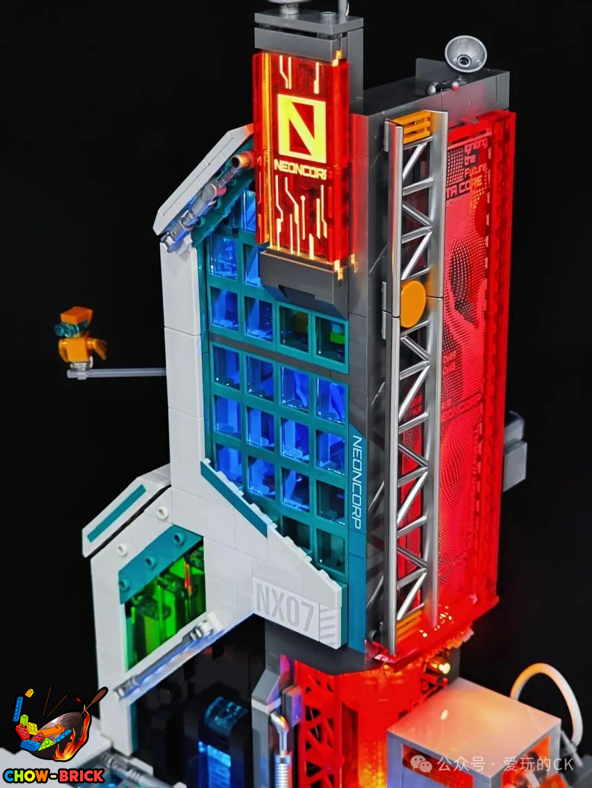 Lumibricks 17011 Neon Tech Tower w/ Lights - View 57 Lumibricks 17011 Neon Tech Tower w/ Lights - View 57