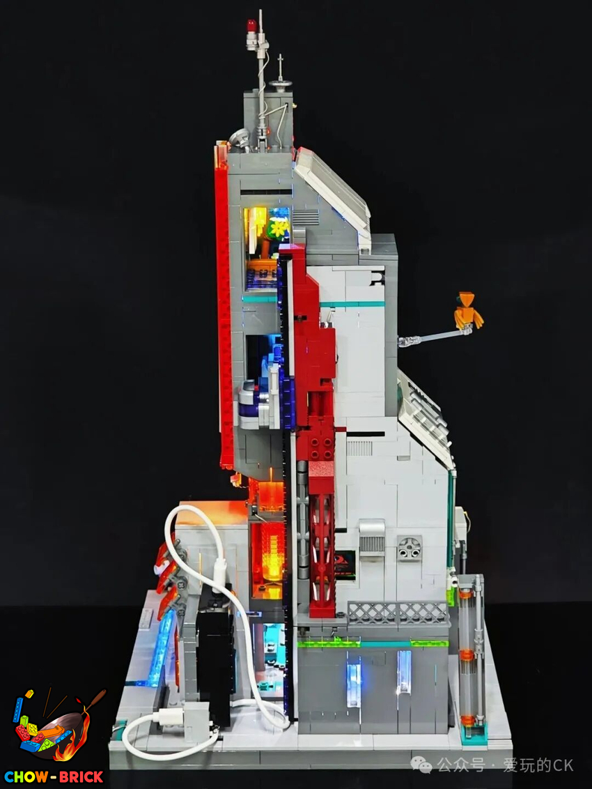 Lumibricks 17011 Neon Tech Tower w/ Lights - View 35 Lumibricks 17011 Neon Tech Tower w/ Lights - View 35