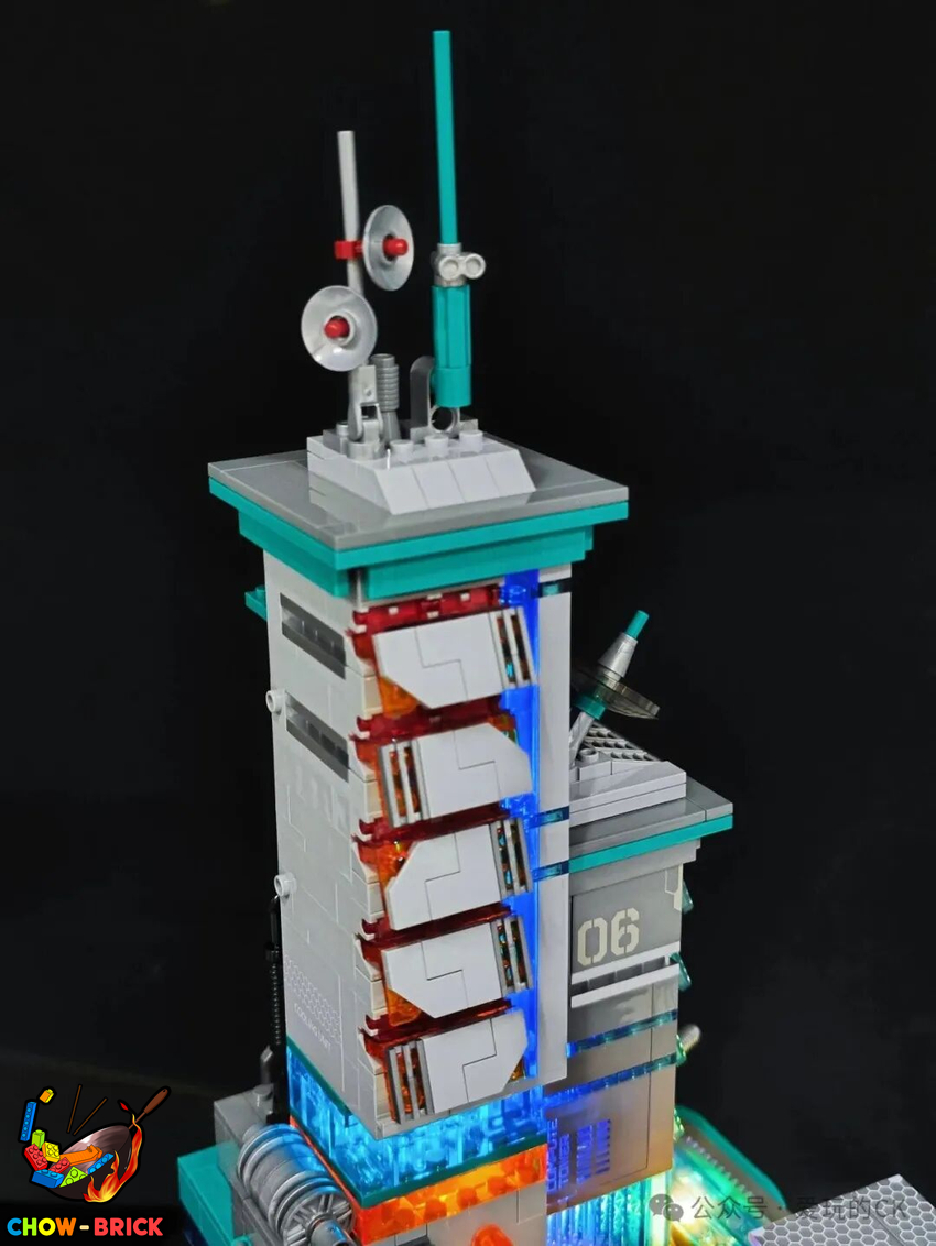 Lumibricks 17010 Neon Tech Station w/ Lights - View 51 Lumibricks 17010 Neon Tech Station w/ Lights - View 51