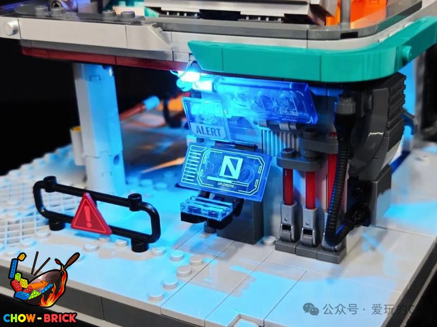 Lumibricks 17010 Neon Tech Station w/ Lights - View 40 Lumibricks 17010 Neon Tech Station w/ Lights - View 40