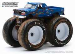 1:64 Kings of Crunch Series 7 - Bigfoot #7 - 1996 Ford F-250 Monster Truck (Dirty Version) Solid Pack