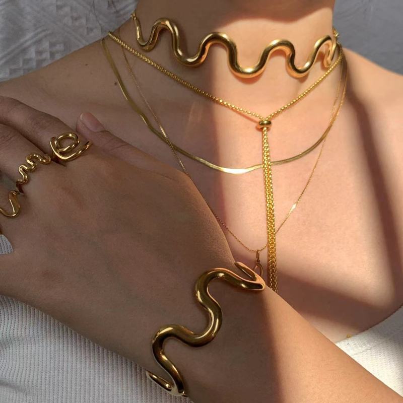 Wave Chain Necklace