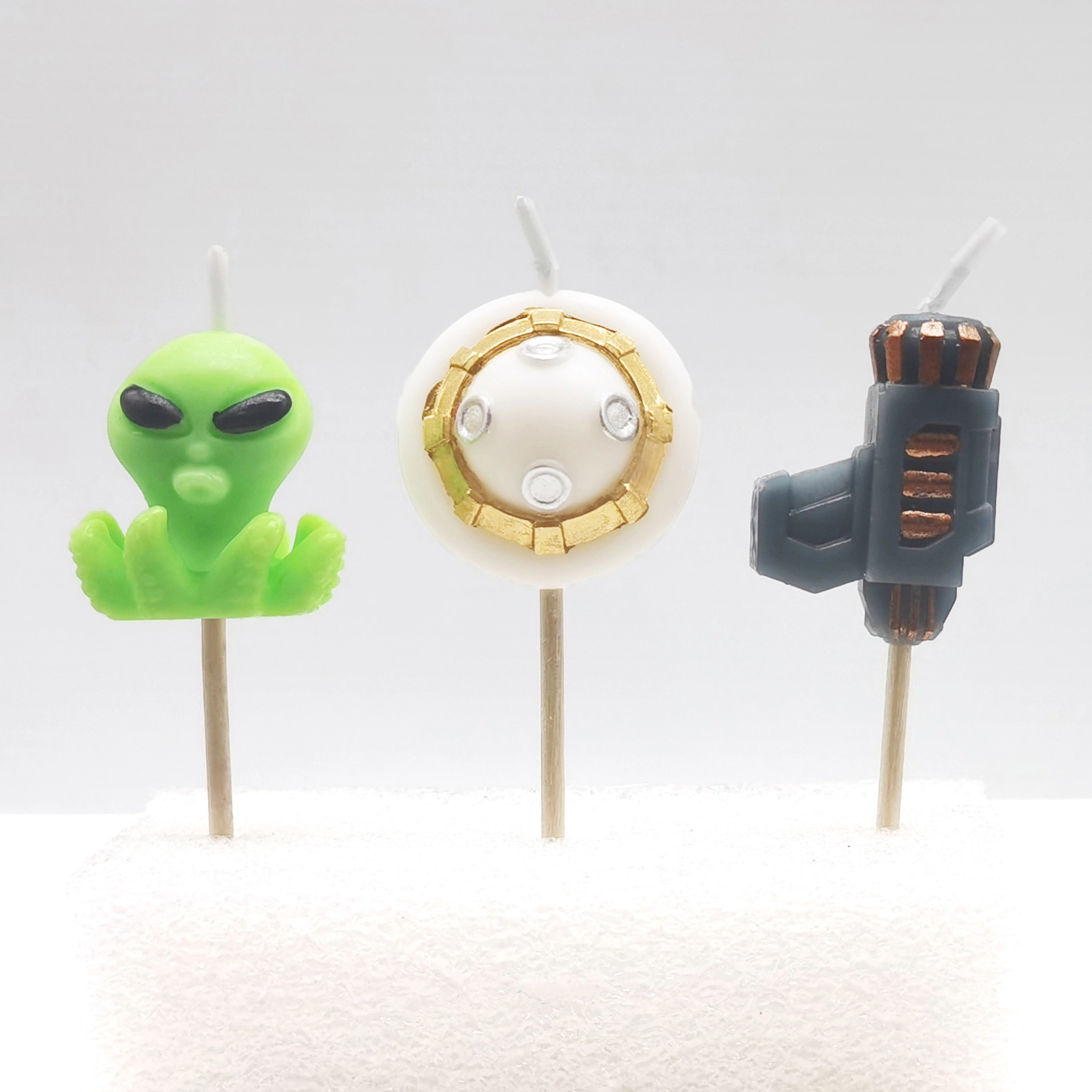 Laser Gun Flying Saucer Alien Candle Set for Cake
