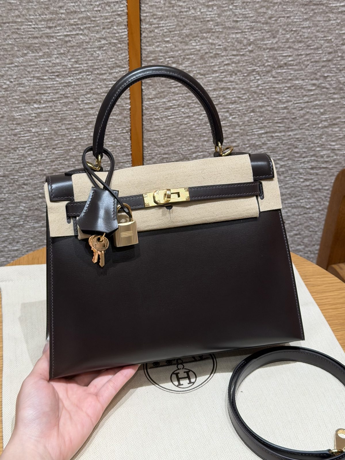 巧克力色 Kelly 25