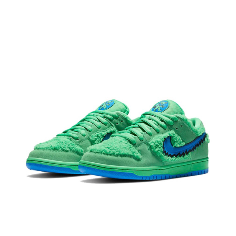 Nike Dunk SB Low Green Bear