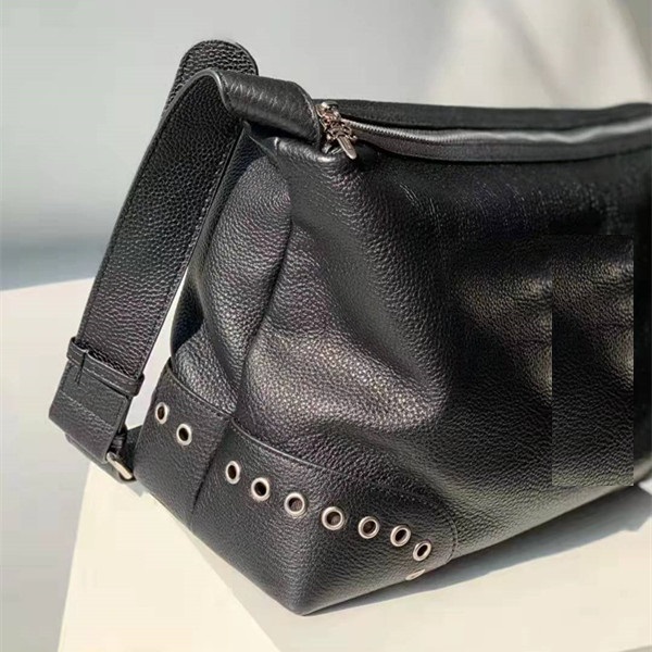Real leather crossbody handbags with zipper pocket Shoulder Bags Luxury Men and women's fashion accessories