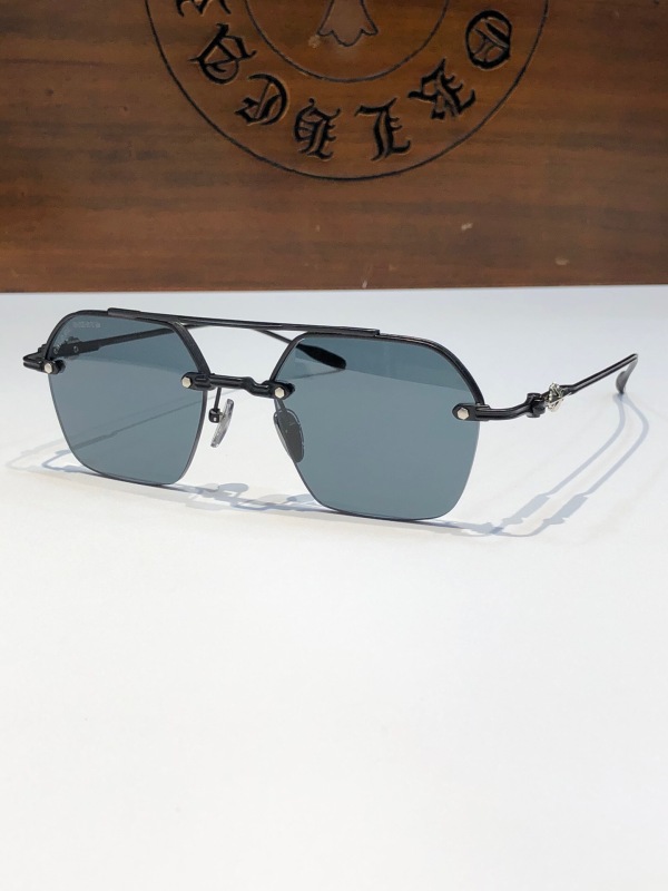 Vintage Fashion Designer Crosses Sunglasses Eyewears 77-CH8189