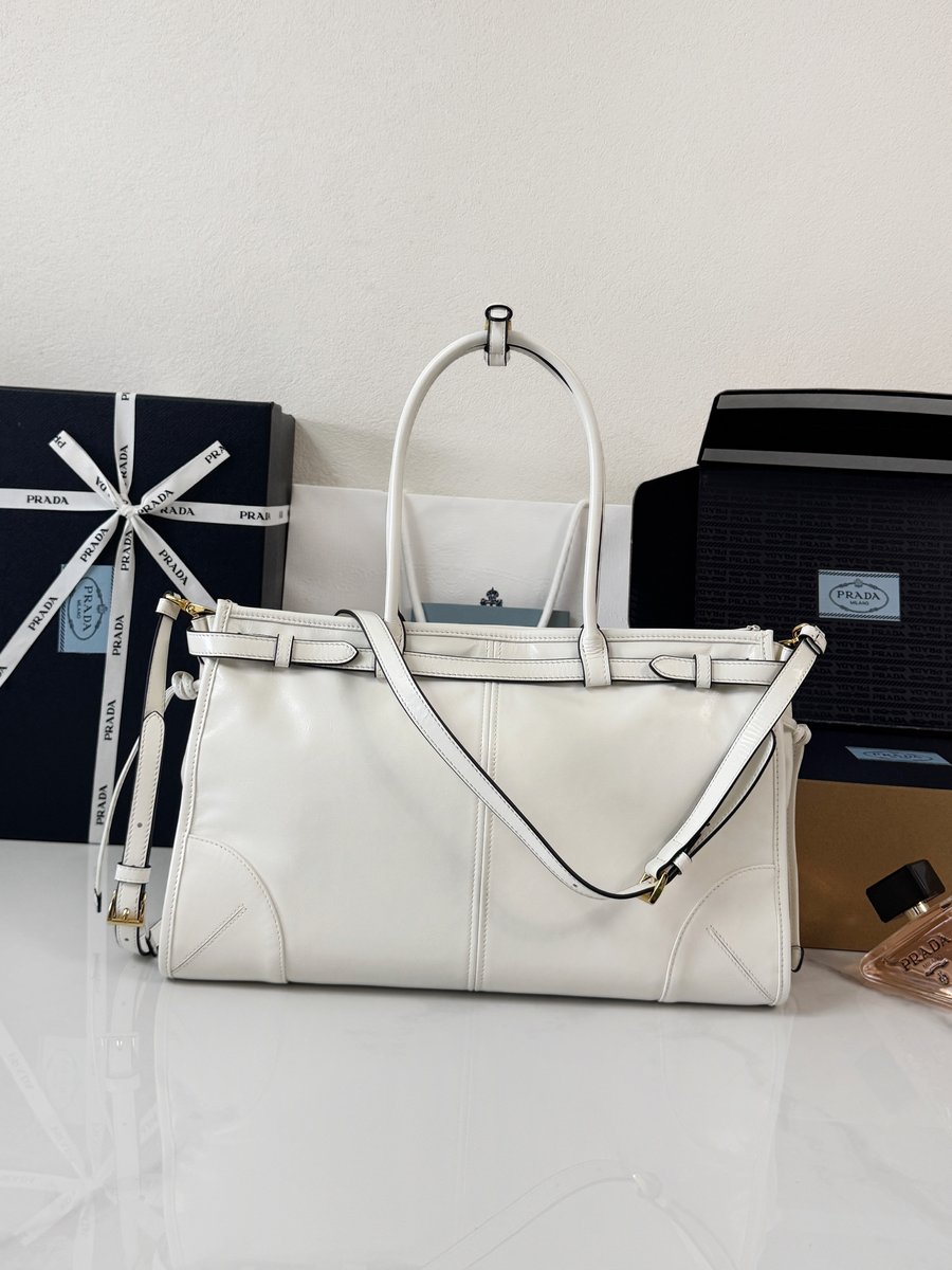 Prada P2430 Soft Lux白色-背面展示