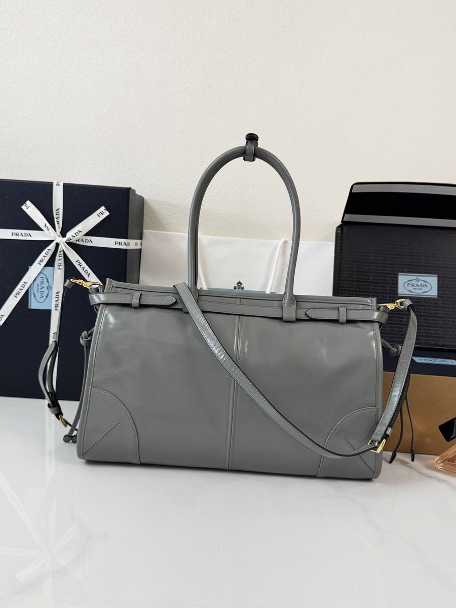 Prada P2430 Soft Lux灰色-背面展示