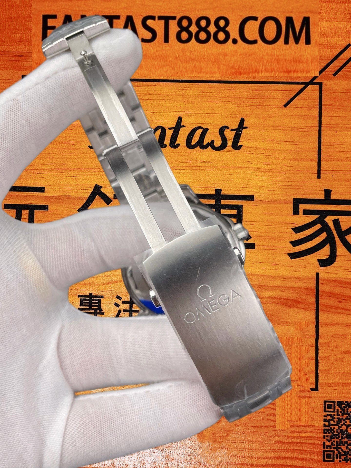 Seamaster 300 錶殼工藝 歐米茄Seamaster 300錶殼拉絲與倒角拋光工藝
