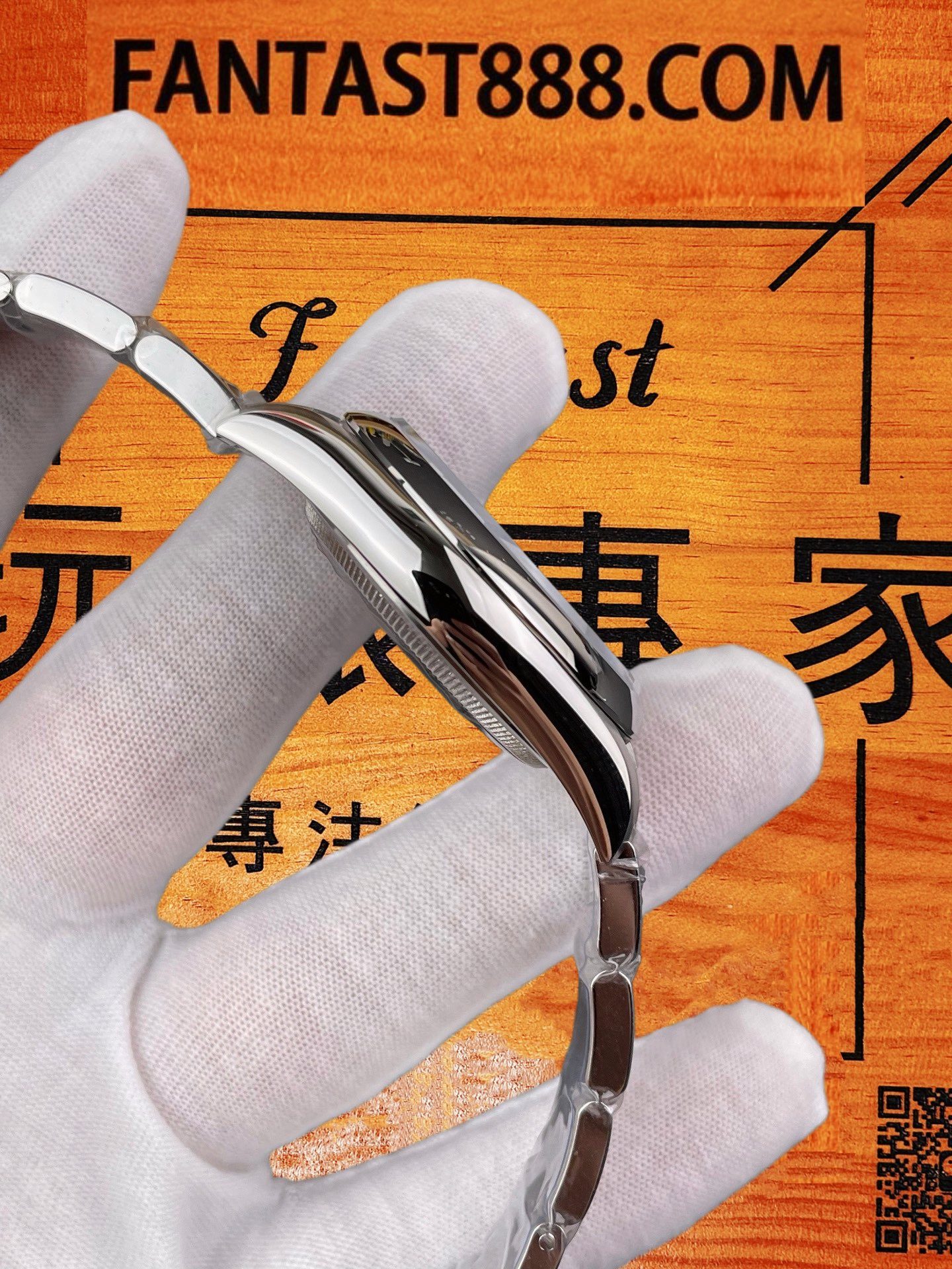 探險家一代後蓋 探險家一代後蓋