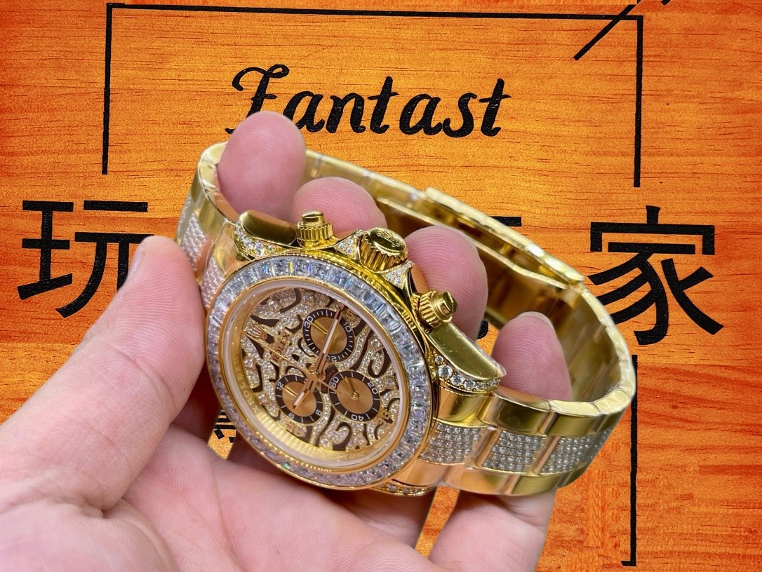 客定改裝 勞力士 Cosmograph Daytona 滿鑲莫桑鑽 18K厚金包裹 黃金 熊貓面 4130機芯 復刻腕錶 實拍 2