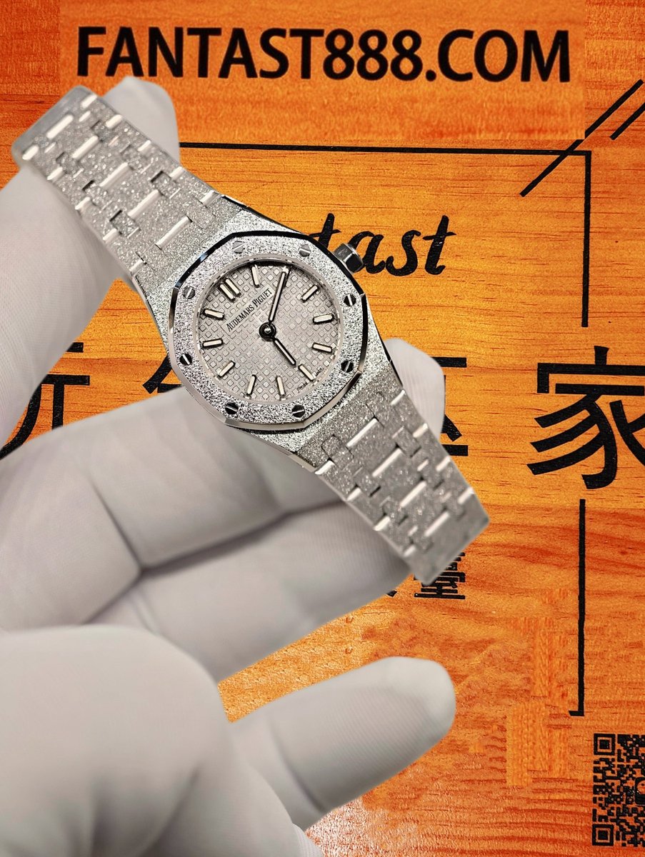 客定改裝 Audemars Piguet 愛彼 Royal Oak 皇家橡樹 33mm 18K白金厚金包裹 滿天星雪花鑲嵌 鑽殼 鋼帶 復刻腕錶 實拍 2