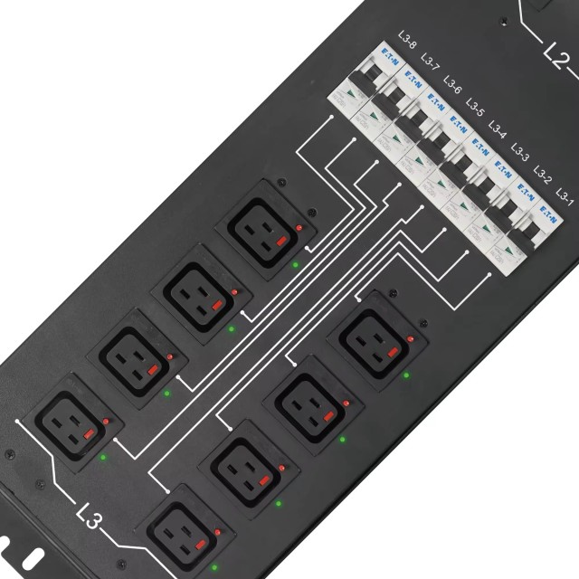 140A 3phase 24way C19-EATON socket lock metered pdu 100KW 240V/415V