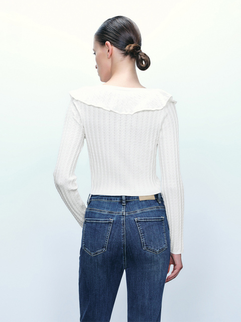 Women's ruffled neck knitwear