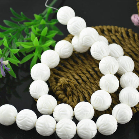 Carved Lotus Natural White Tridacna Stone Round Loose Beads