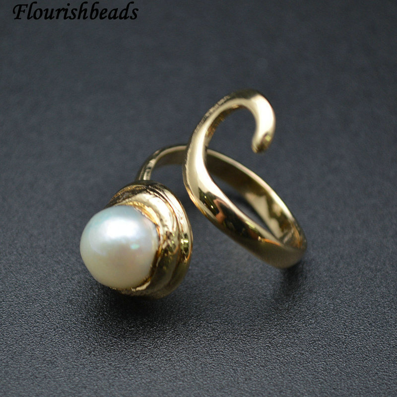 Natural White Pearl Round Beads Ring with Spiral Gold Metal Adjustable Circle