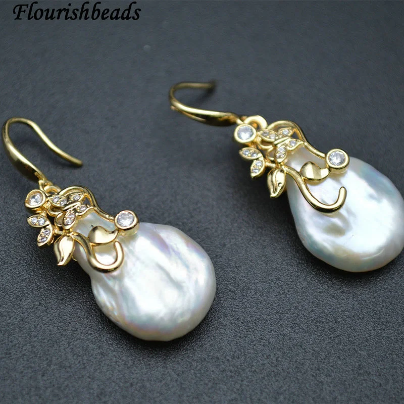 Big White Nutaral Pearl Anti-fade Plating Copper Paved CZ Earings