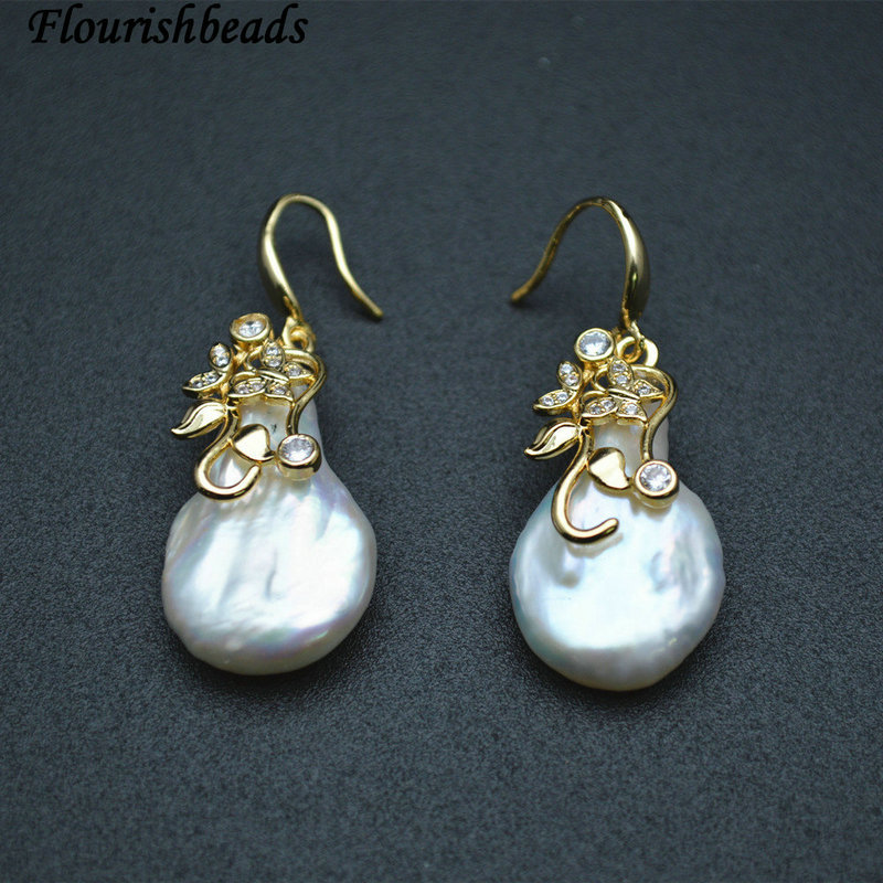 Big White Nutaral Pearl Anti-fade Plating Copper Paved CZ Earings