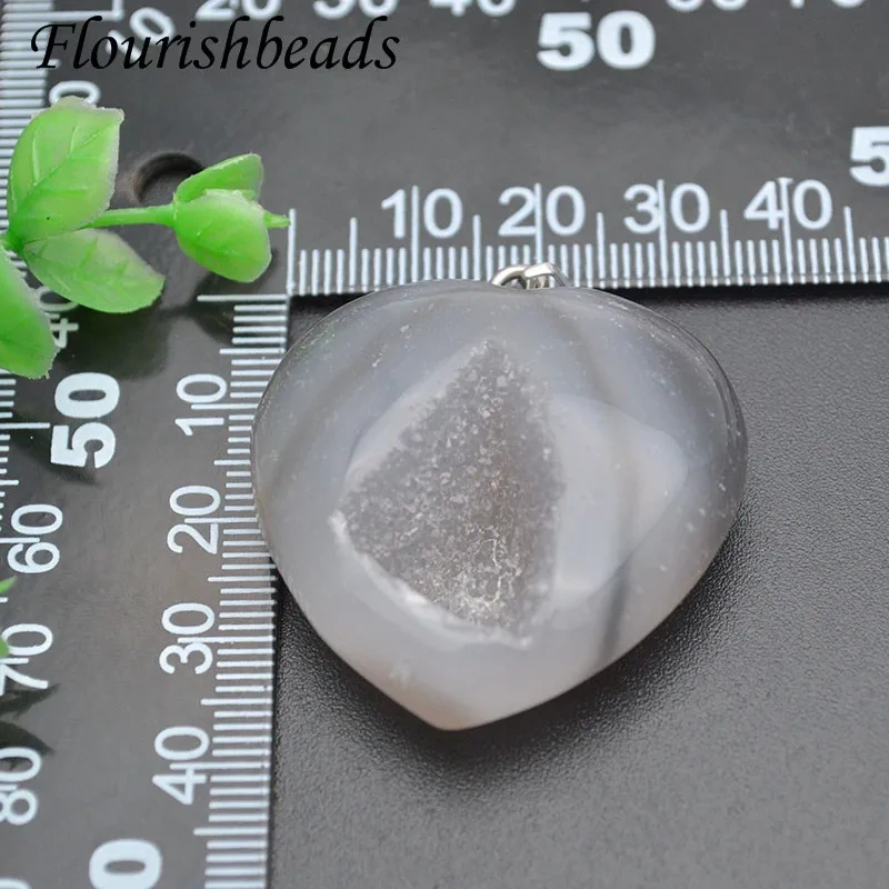 1pcs Natural Stone Heart Shape Gray Darzy Agate Pendant for DIY Women Necklace Accessories Jewelry Making