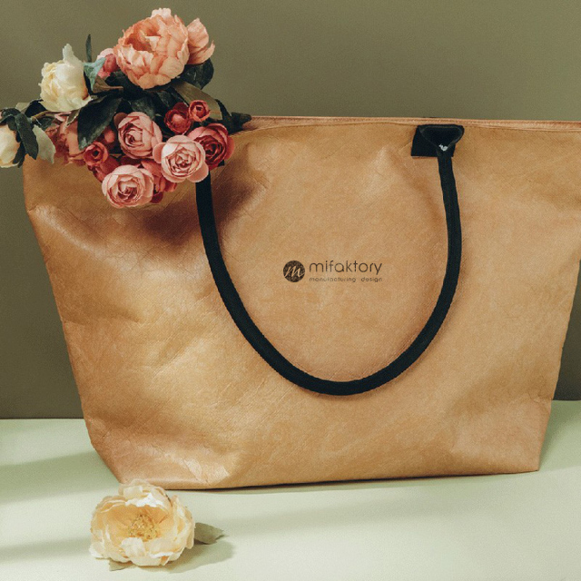 Simple eco-friendly handbag