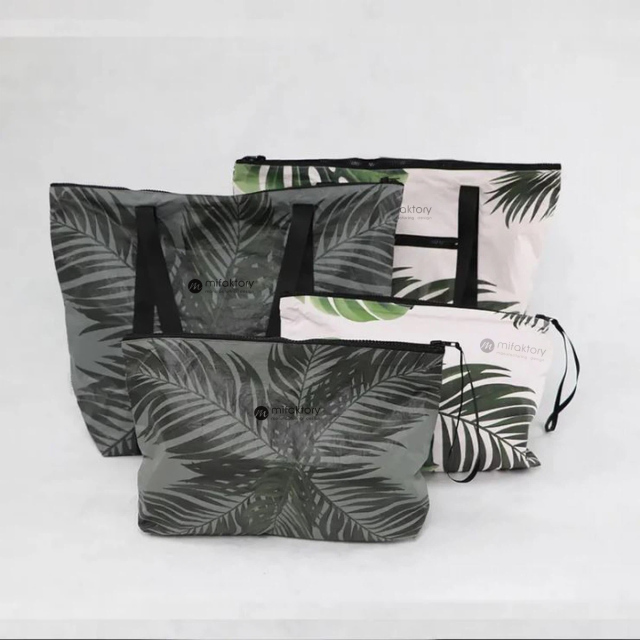 Hawaii Beach tote bag