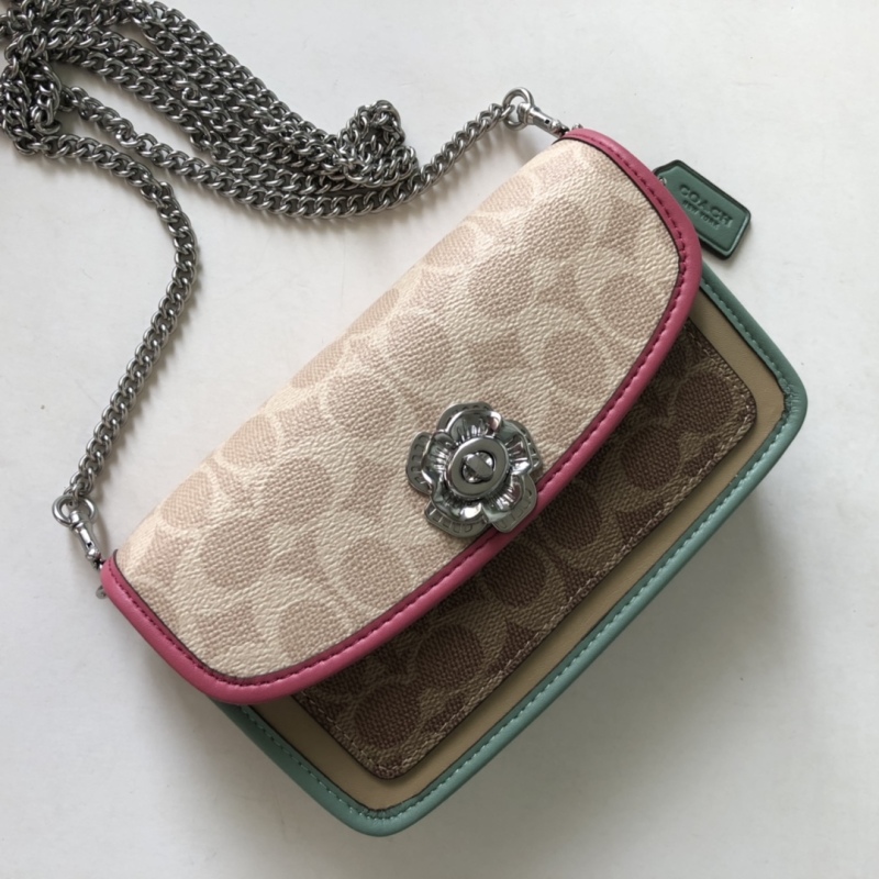 Gucci clamshell satchel