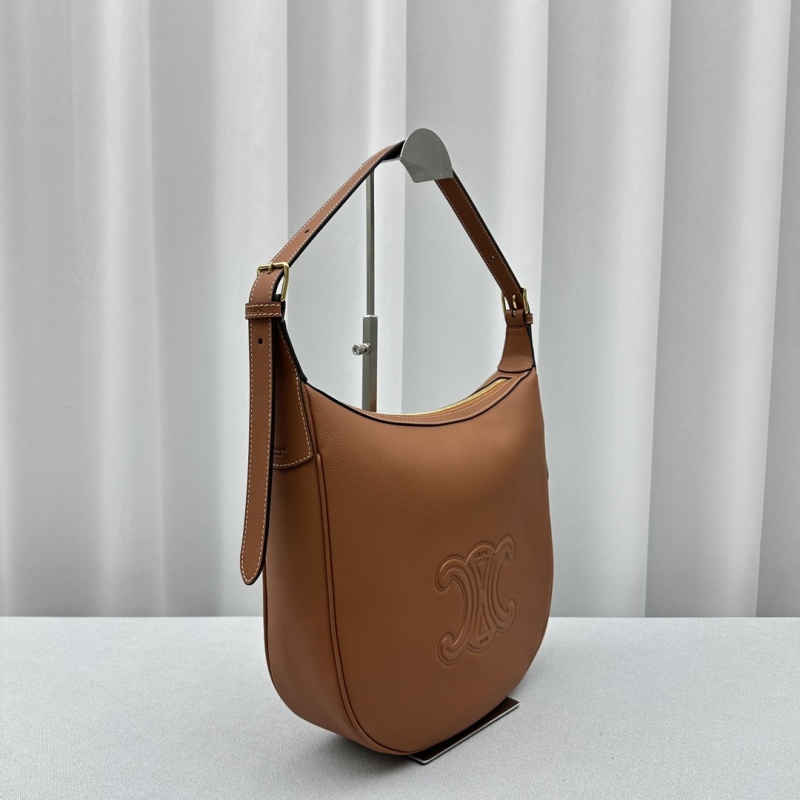 𝗖𝗘𝗟𝗜𝗡𝗘 23ss hobo full leather under arms