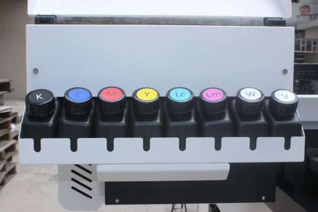 Factory Direct 6090 Small Format UV Flatbed Printer With Varnish For Phone Case Bottle Pen Printing Machine uv printer