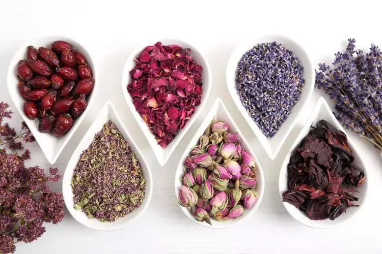 drink scented tea in spring