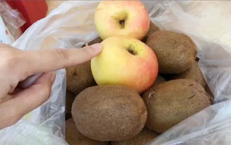 ripen kiwi fruit with apple
