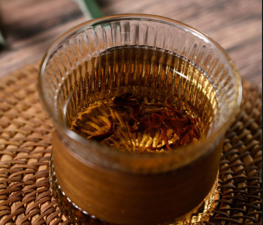 Magnolia tea: a soothing gift from the ancient East