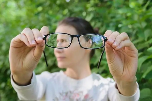 Protect eye