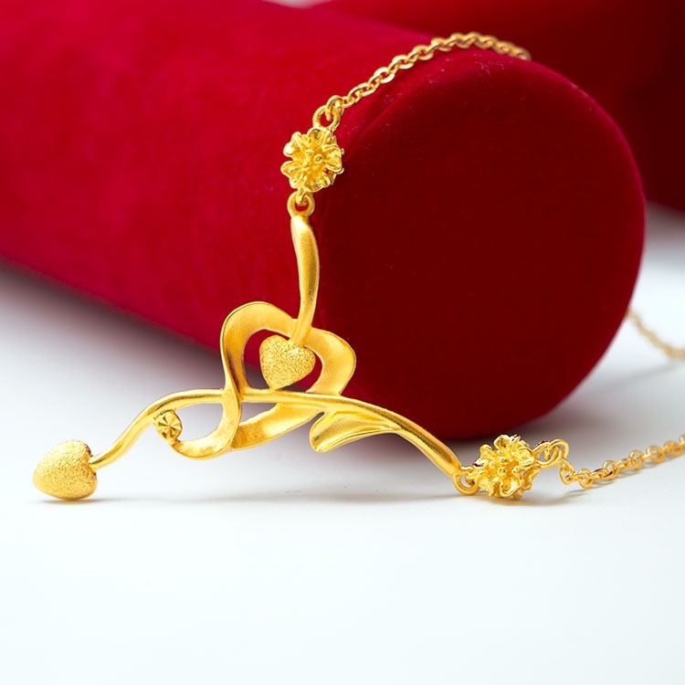 EK 124 Love Necklace