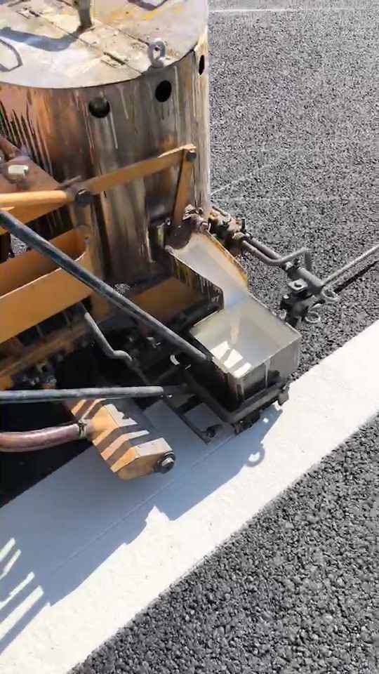 white thermoplastic road marking paint