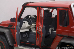 76304 1/18 MERCEDES-BENZ G63 AMG 6X6 (RED)