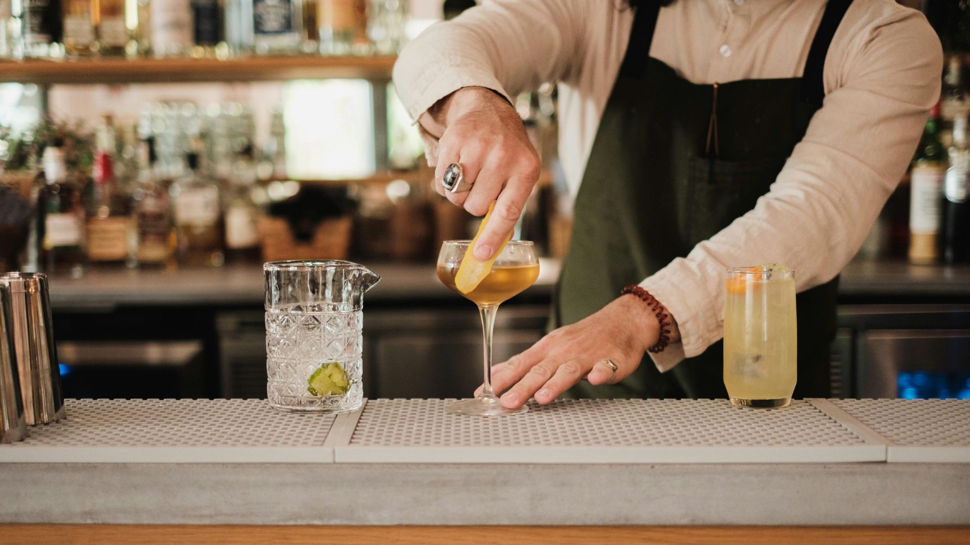 make drinks