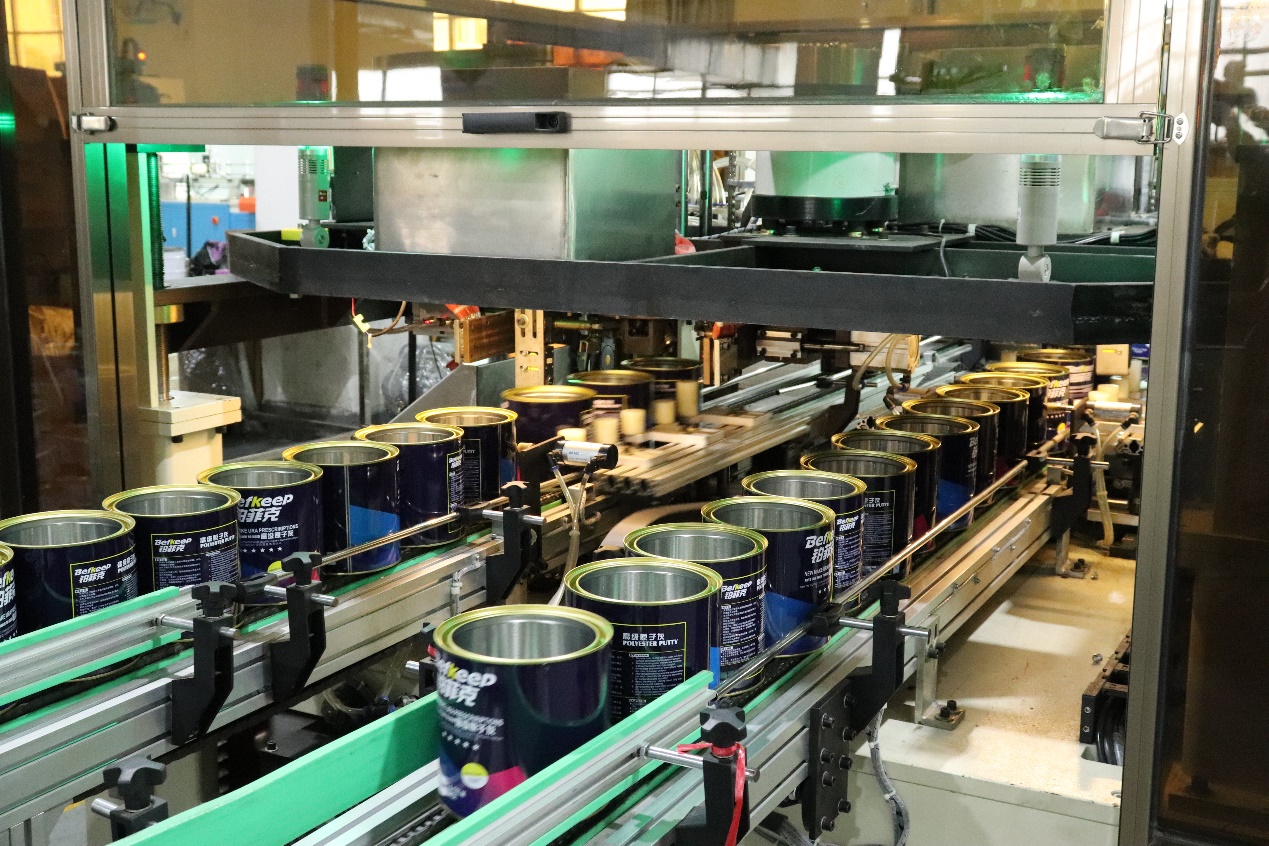 Tinplate cans are printed under appropriate printing pressure