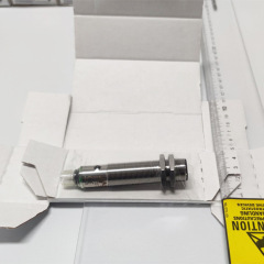 In Stock Italy Micro Detectors Ultrasonic Sensor UK1 Series Model UK1C/G9-1ESY18